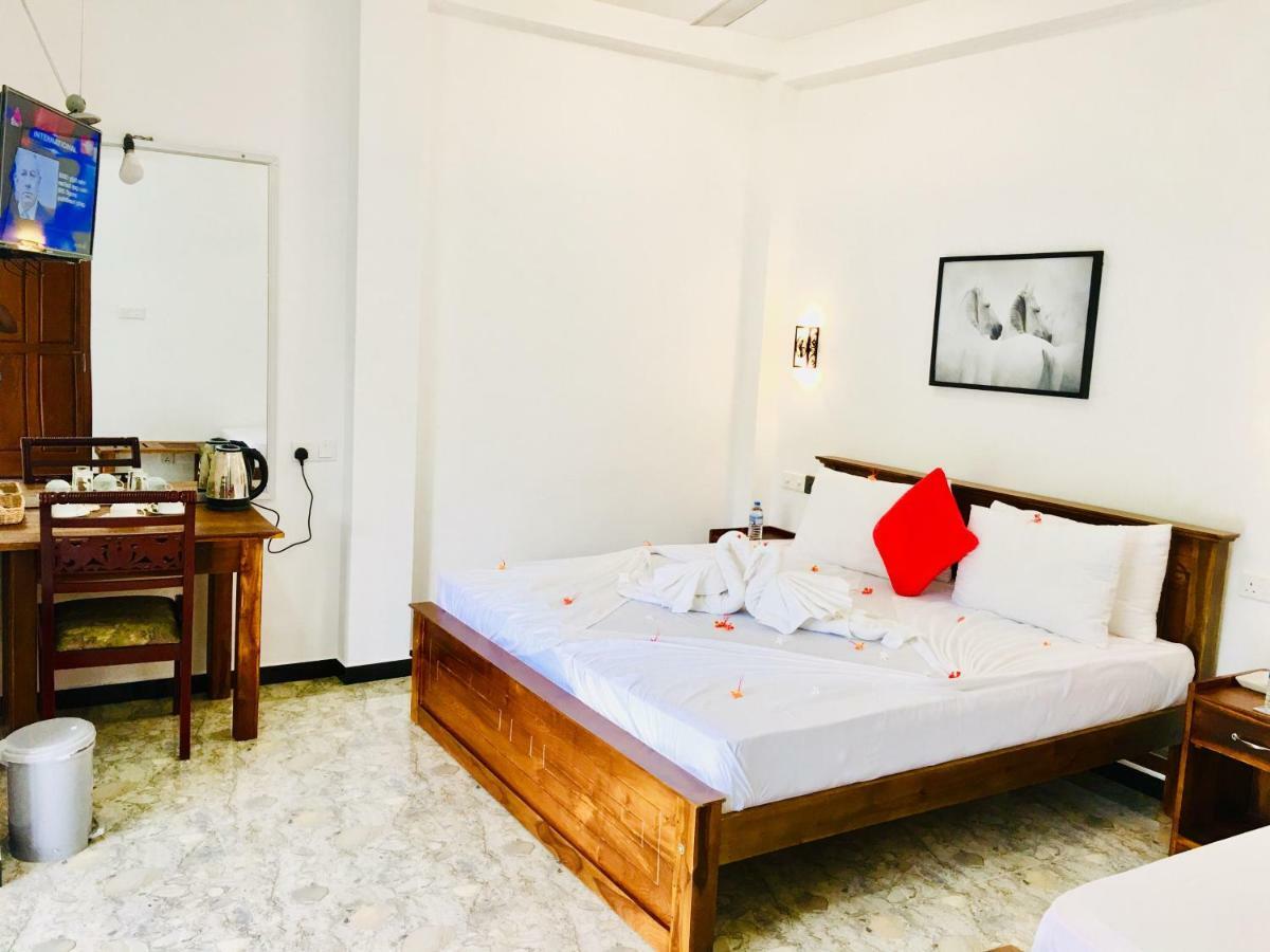 Jenushi Homestay Κάντι Εξωτερικό φωτογραφία