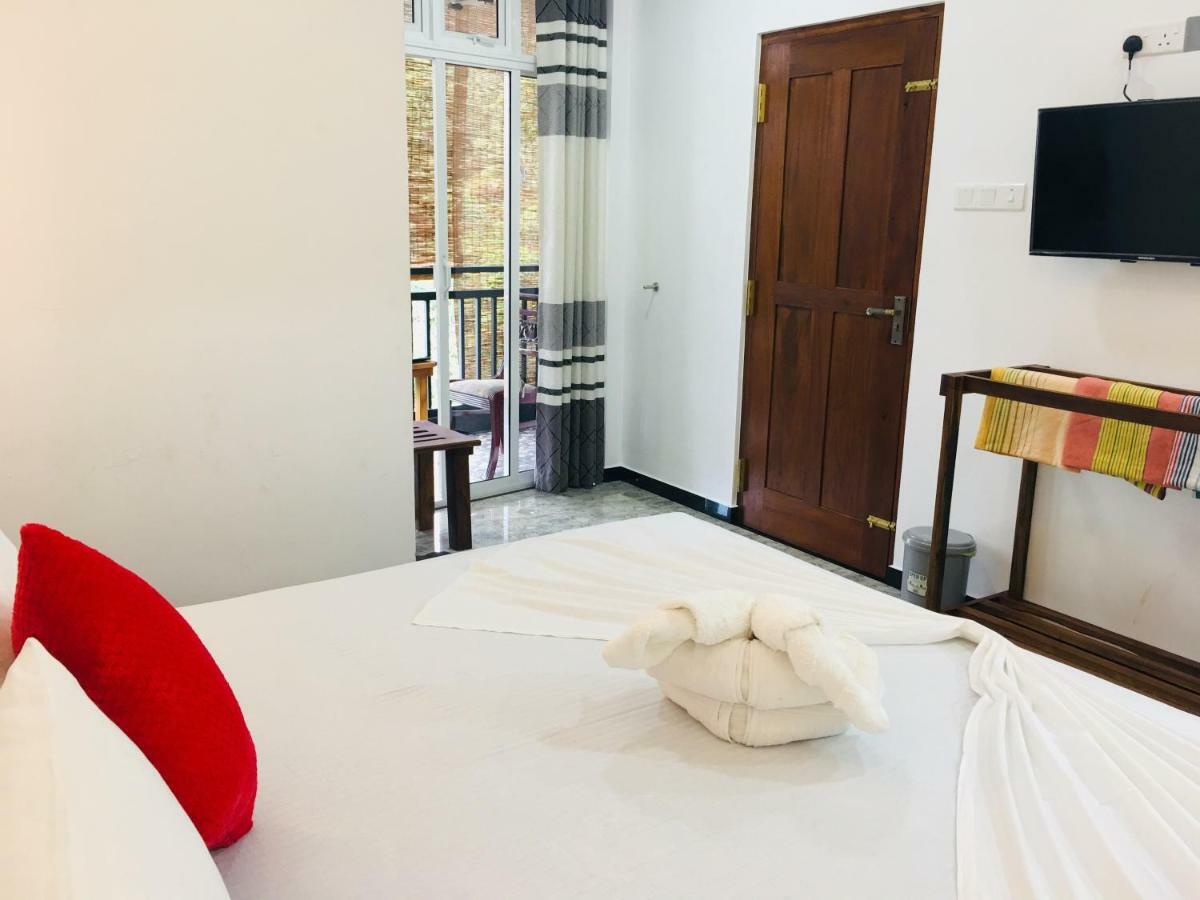 Jenushi Homestay Κάντι Εξωτερικό φωτογραφία